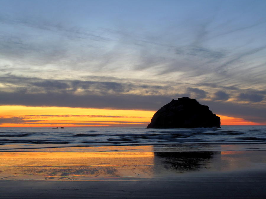 Sunset Photograph - Face Rock Streaks by Suzy Piatt
