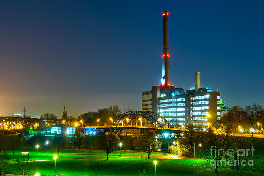 Lamp Photograph - Factory Thyssen Duisburg by Daniel Heine