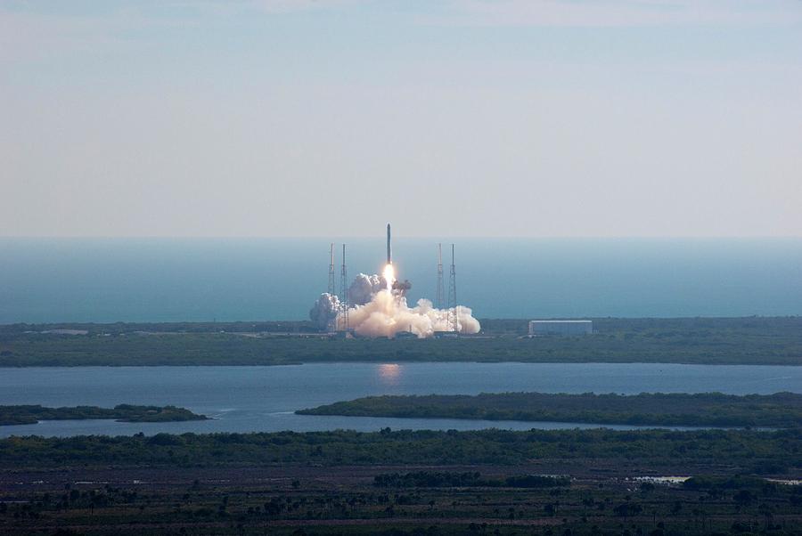 Falcon 9 Test Flight Photograph by Nasa/science Photo Library