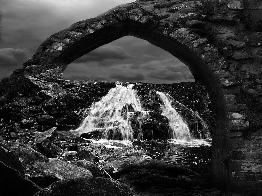 Black And White Photograph - Falls by Jack Zulli