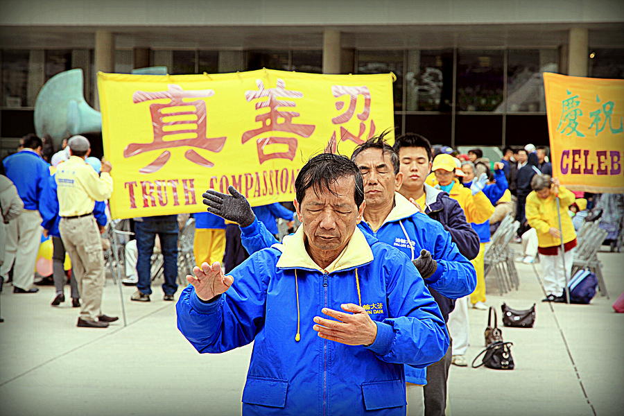 Falun Gong Supporters Photograph by Valentino Visentini