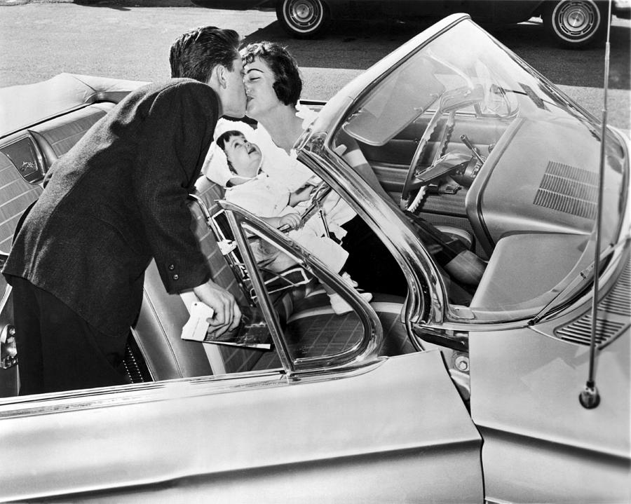 1956 Photograph - Family Kiss by Underwood Archives 1956 Photograph - Family Kiss by Underwood Archives