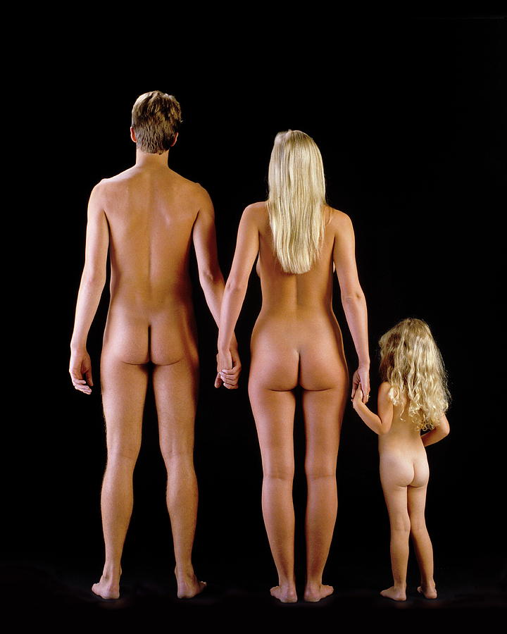 Lifestyle Photograph - Family by Ton Kinsbergen/science Photo Library Lifestyle Photograph - Family by Ton Kinsbergen/science Photo Library