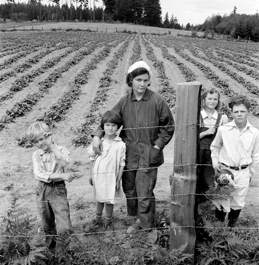 Farm Family, 1939 Photograph by Granger