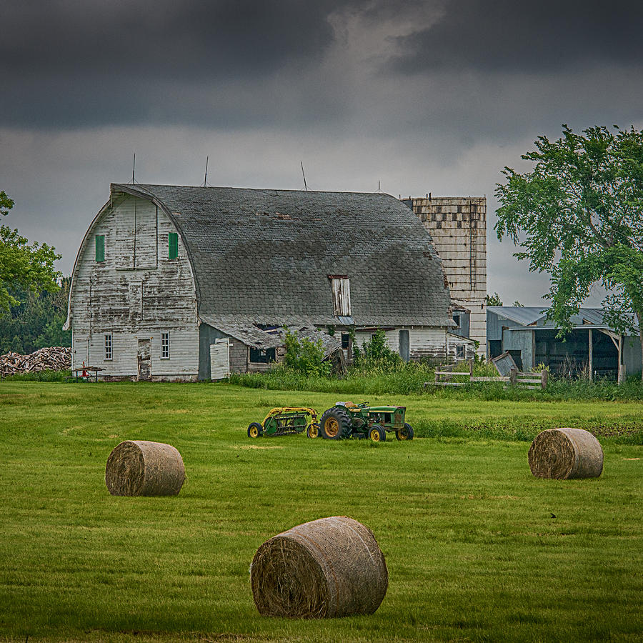 Farm Scene Photograph by Paul Freidlund