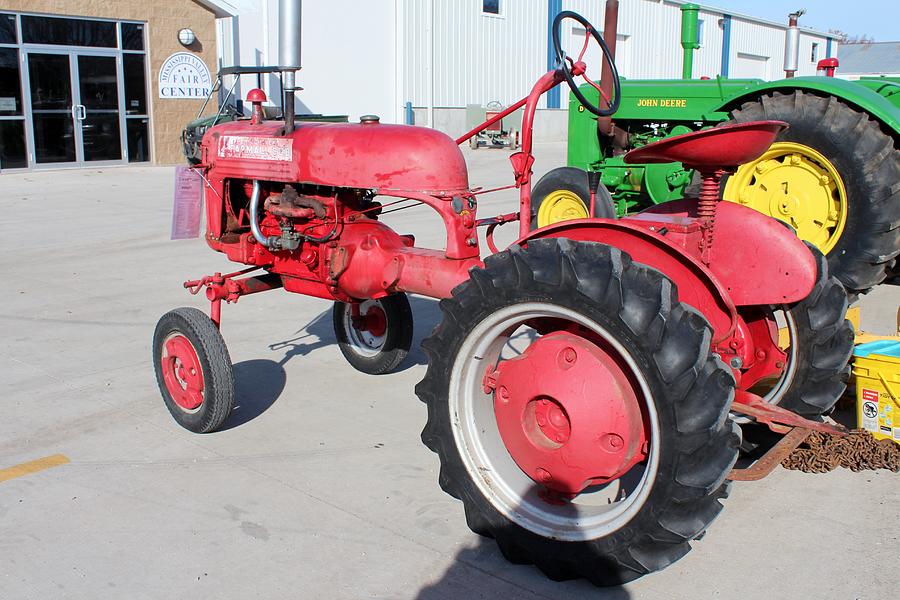 Farmall Cub 1948 Photos