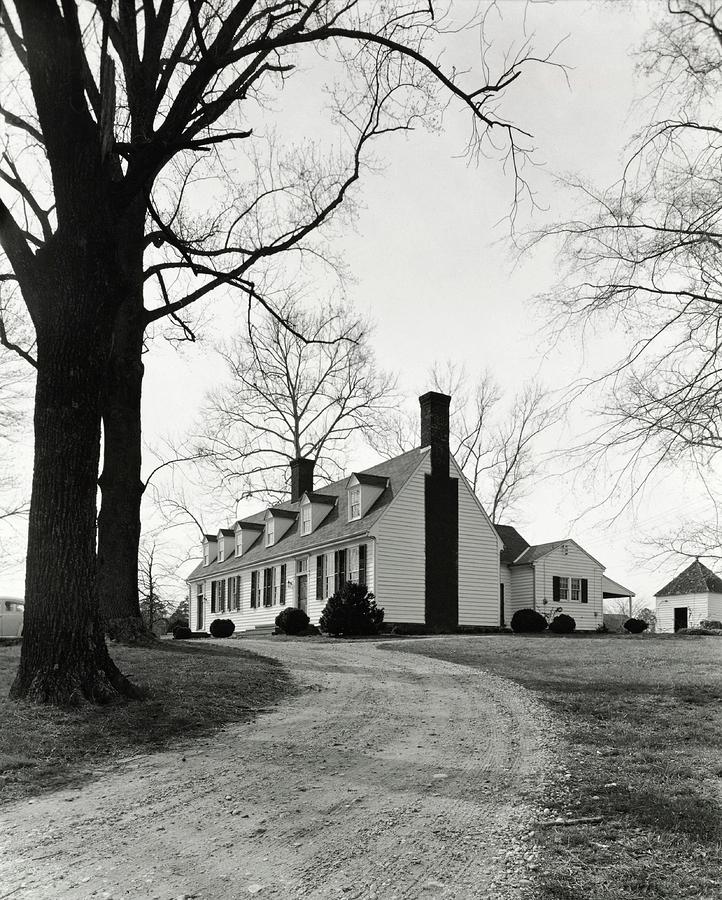 Farmhouse On Belle Air Plantation Photograph by Ralph Bailey