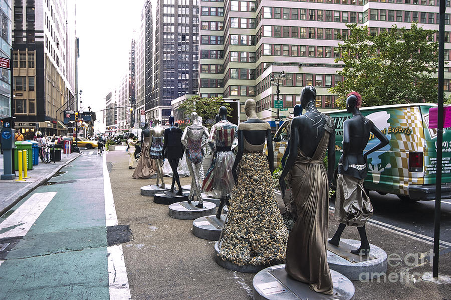 Fashion Ave NYC by Zbigniew Krol