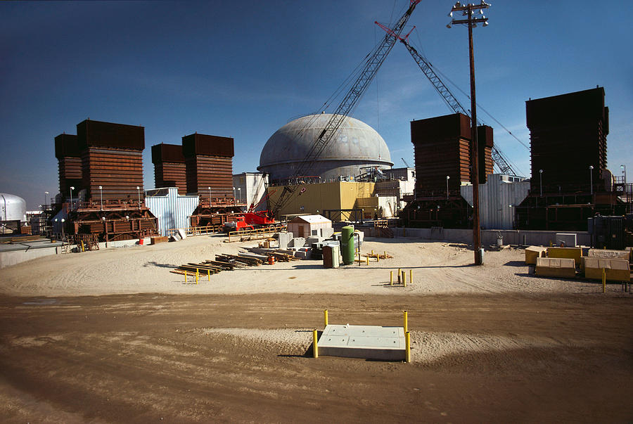 Fast Flux Test Facility Photograph by Earl Roberge
