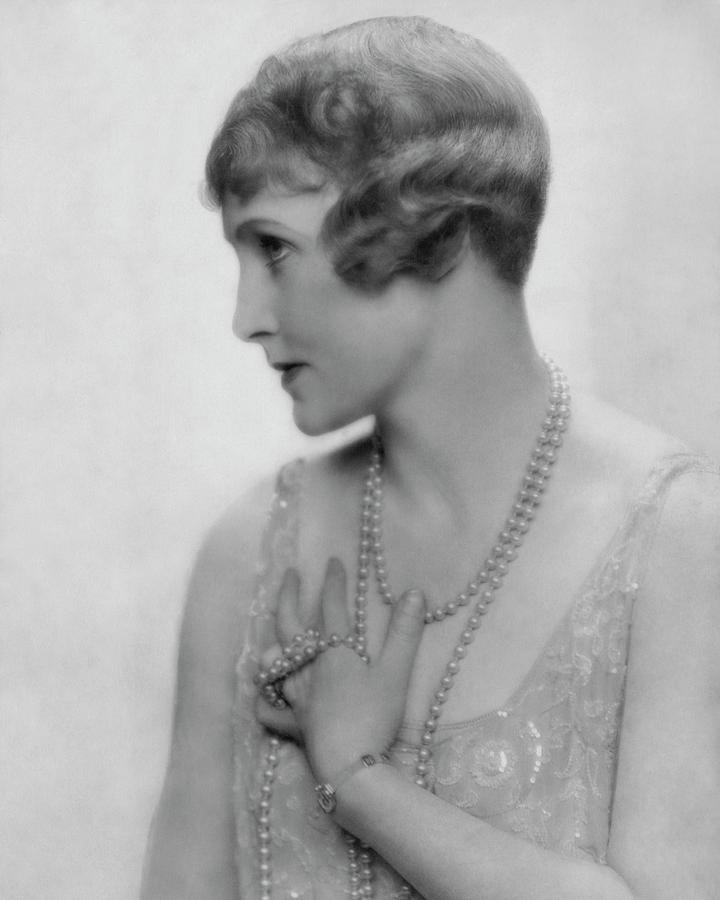Fay Compton Wearing A Pearl Necklace Photograph by Dorothy Wilding
