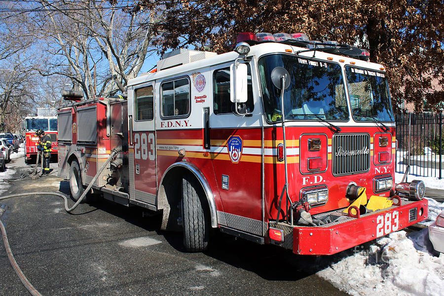 FDNY Engine 283 Photograph by Steven Spak