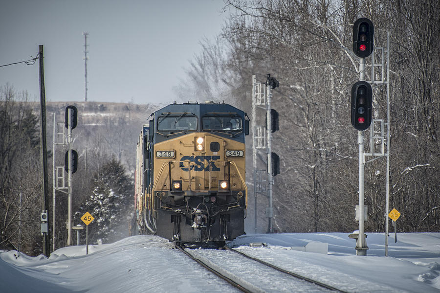 Train Photograph - February 17. 2015 - CSX Q025 by Jim Pearson