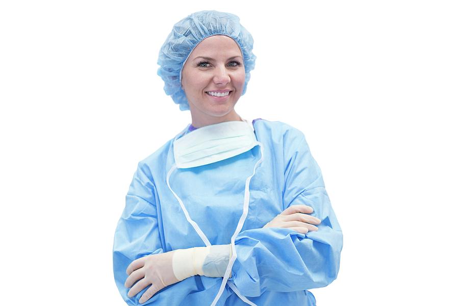 Female Surgeon In Scrubs Smiling Photograph by Science Photo Library ...