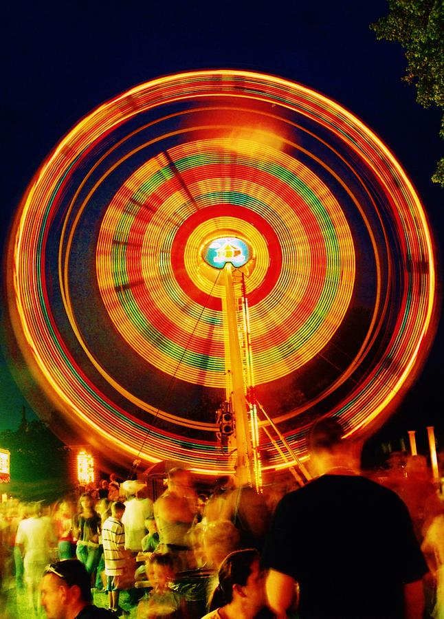 Ferris Wheel Photograph by Daniel Thompson