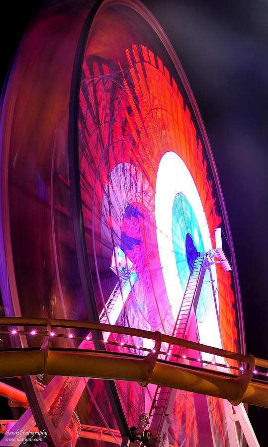 Ferris Wheel Digital Art - Ferris Wheel by Gandz Photography