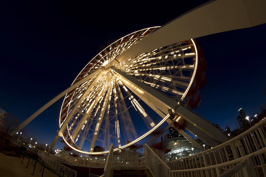 Ferris wheel in Chicago Photograph by Sven Brogren