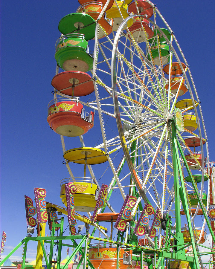 Ferris Wheel Photograph by Marcia Socolik