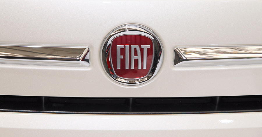 Car Photograph - Fiat Logo by Valentino Visentini