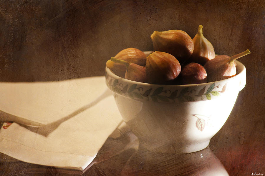 Vintage Photograph - Figs In A Bowl by Southern Tradition