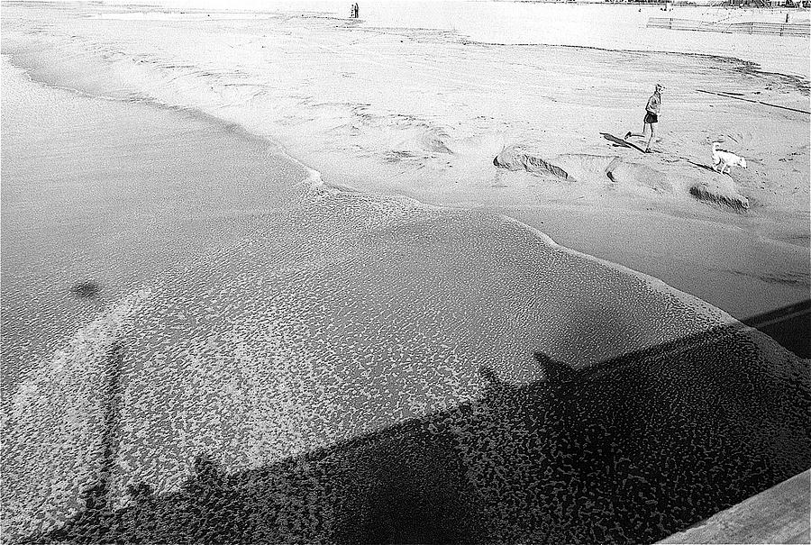 Film noir John Garfield Norman lloyd He Ran All the Way 1951 beach Venice CA 1982 Photograph by David Lee Guss