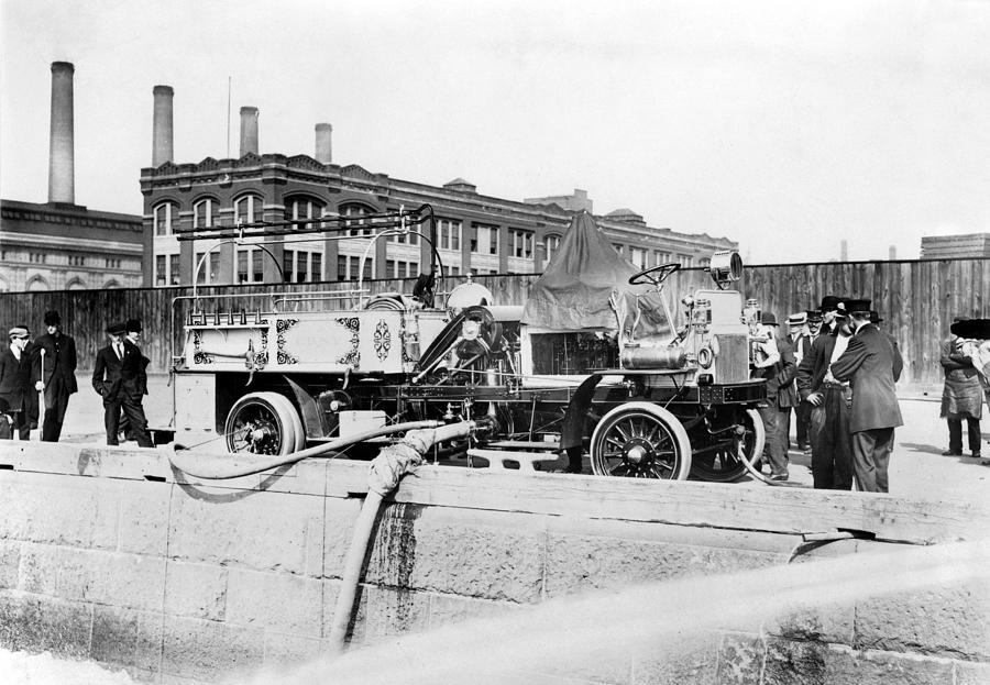 Fire Engine, C1911 Photograph by Granger