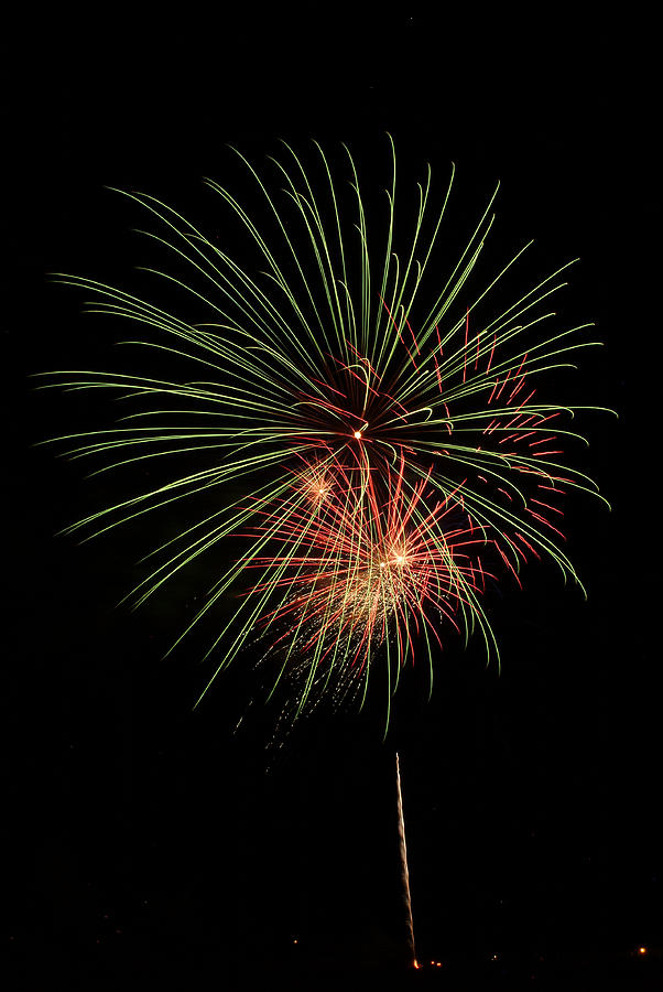 Fireworks Photograph - Fireworks 5 by Wesley Elsberry