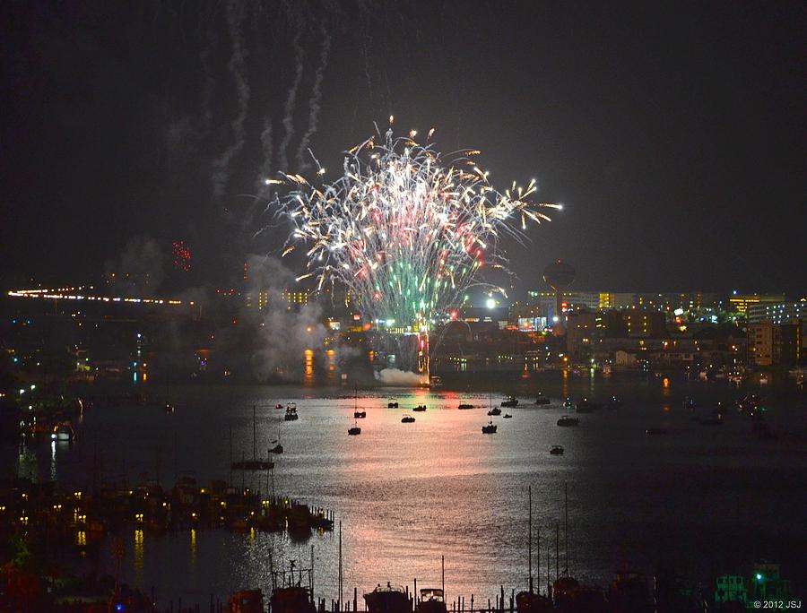 Fireworks at Night for the 4th of July over Fort Walton Beach from 14th Floor Balcony Photograph by Jeff at JSJ Photography