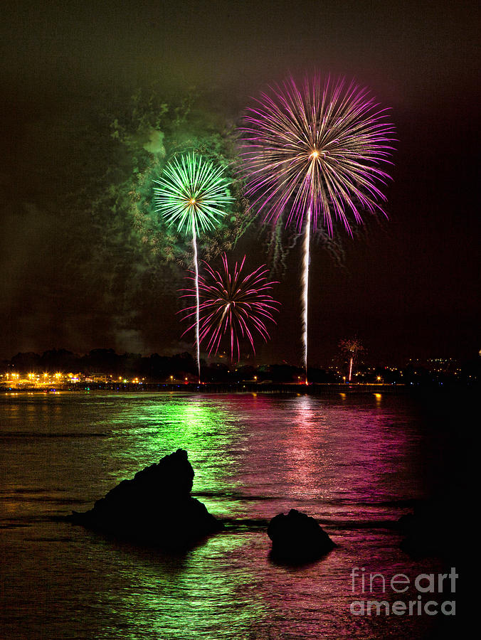 Fireworks Over Pismo Beach Photograph by Mimi Ditchie