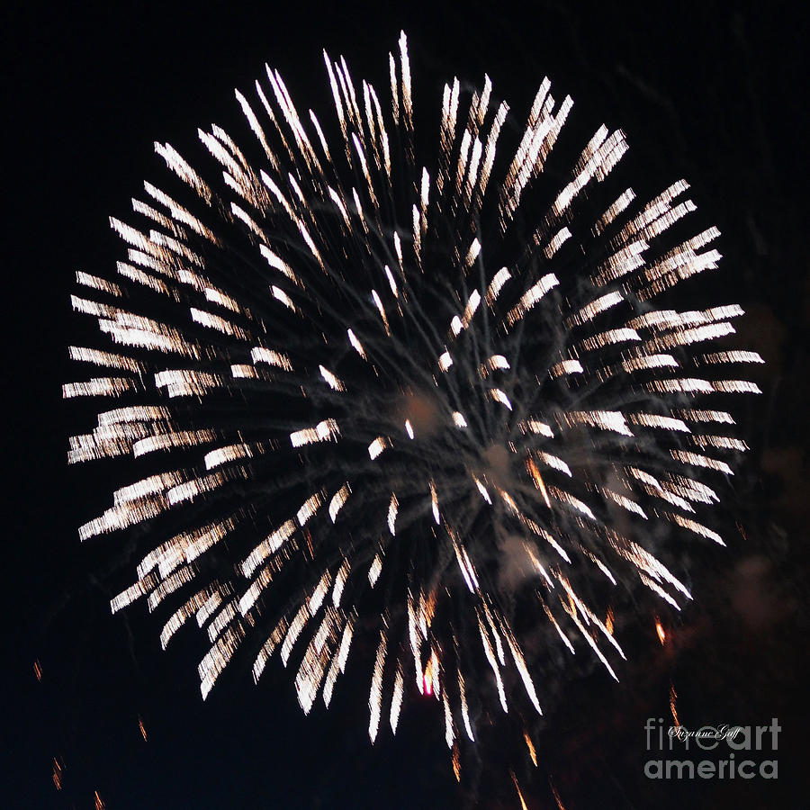 Fireworks Series X Photograph by Suzanne Gaff
