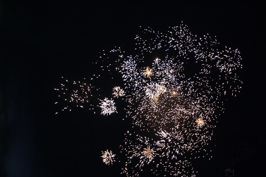Fourth Of July Photograph - Fireworks by Susan Kortesmaki
