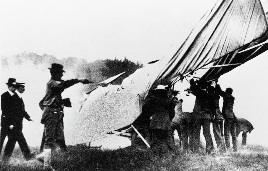 Transportation Photograph - First Fatal Plane Crash by Science Photo Library