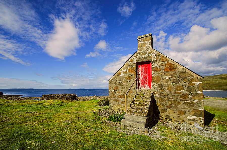 Fishermans Croft  Milovaig Isle of Skye Photograph by Chris Thaxter