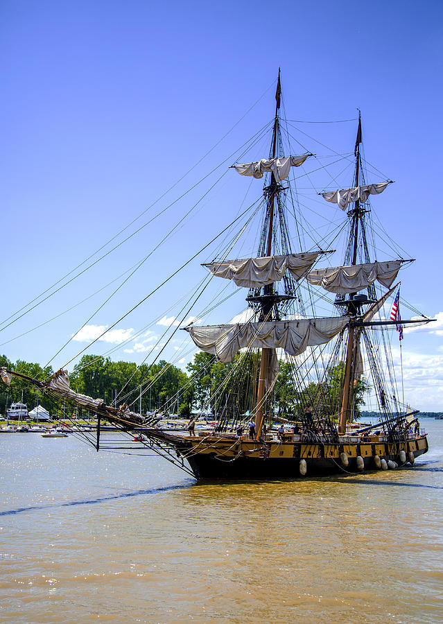 Flagship Niagara Photograph by Jim Markiewicz - Pixels