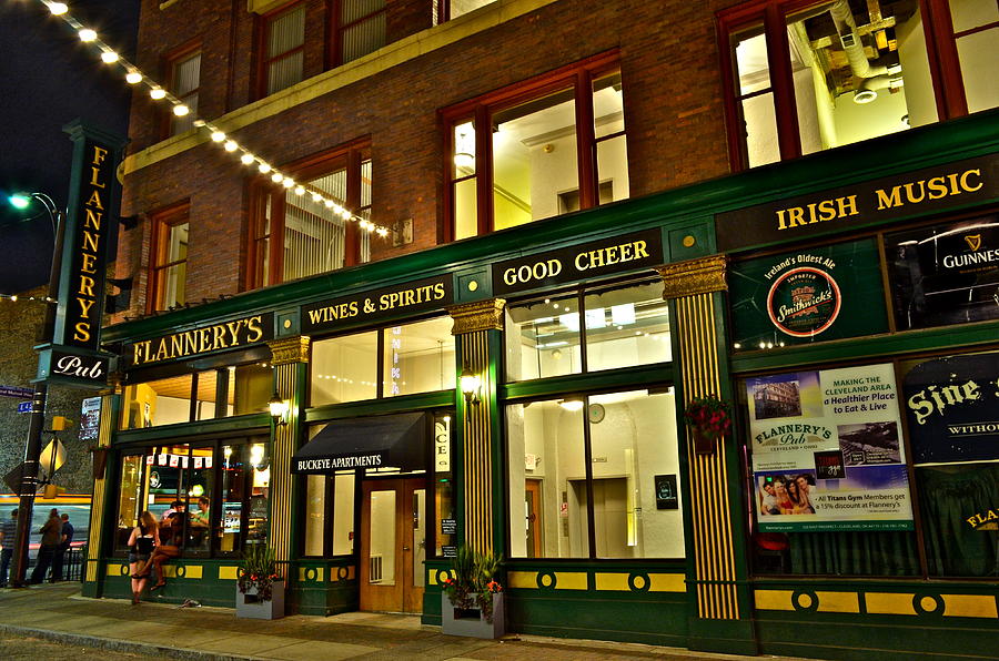 Flannerys Pub Photograph by Frozen in Time Fine Art Photography