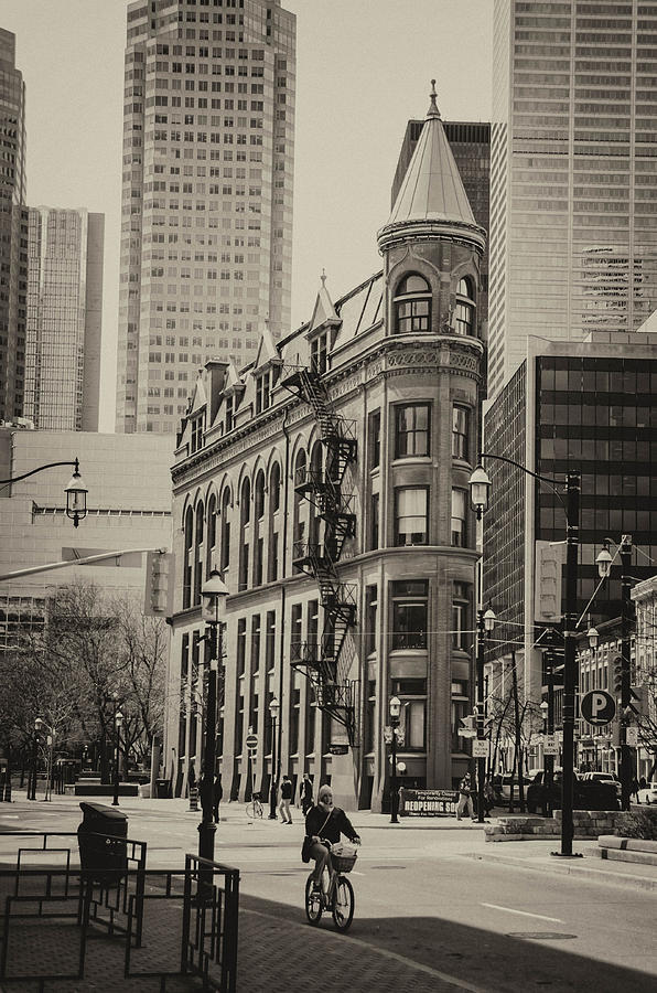 Flatiron Building Photograph by Guy Whiteley