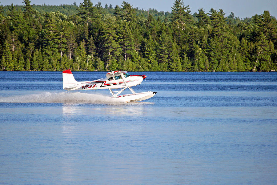 Float Plane Landing on the Lake Photograph by Barbara West