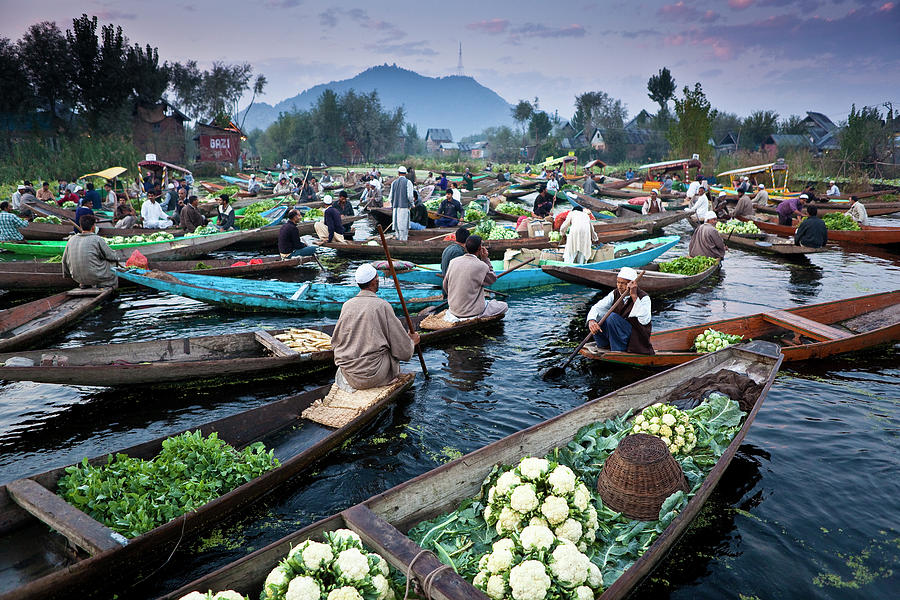 Floating Market On Dal Lake Photograph by Richard Ianson