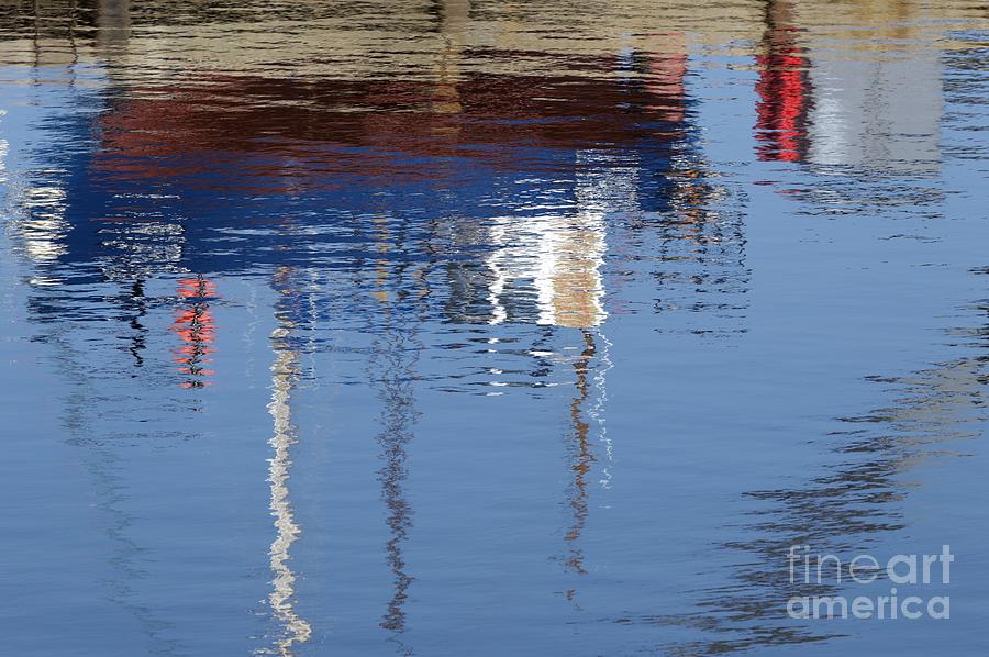Abstract Photograph - Floating On Blue 21 by Wendy Wilton
