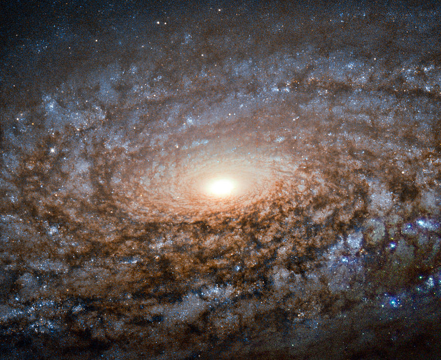 Flocculent Spiral Galaxy Ngc 3521 Photograph by Science Source