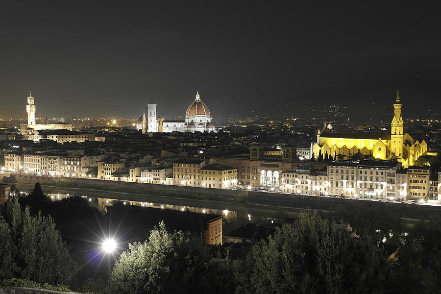 City Photograph - Florence by night by Alberto Martini