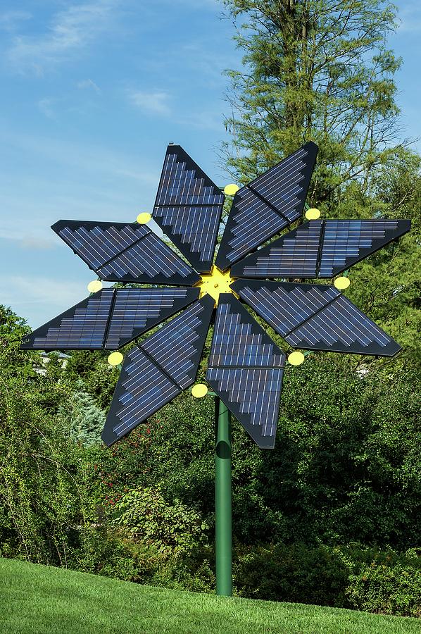 Flower-shaped Solar Panels Photograph by John Greim/science Photo Library