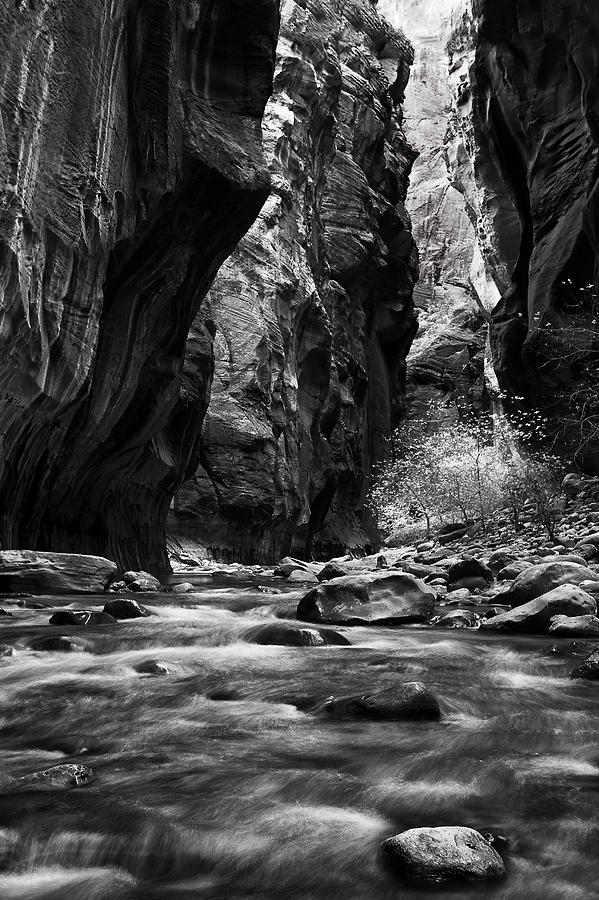 Flowing River in the Narrows Photograph by Andrew Soundarajan