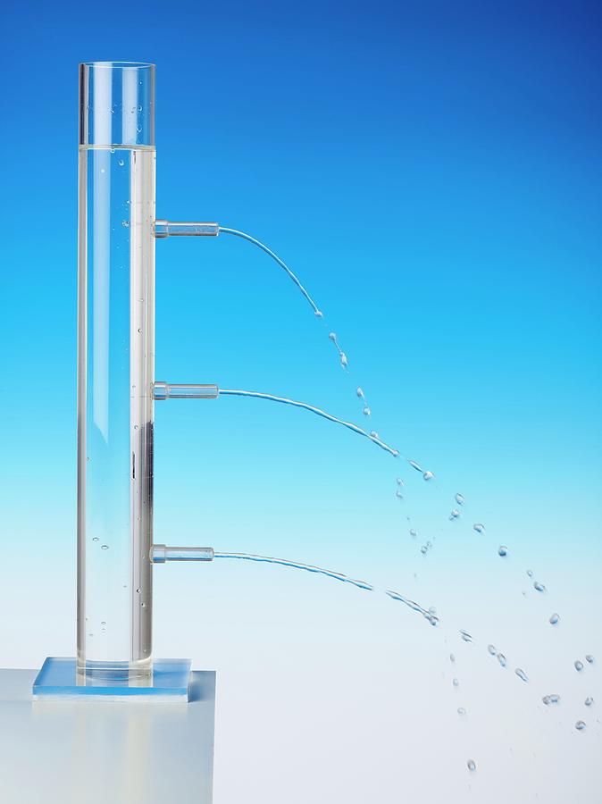 Fluid Pressure Demonstration Photograph by Science Photo Library