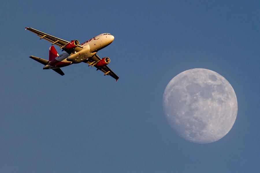 Fly Me To The Moon Photograph by Agustin Uzarraga