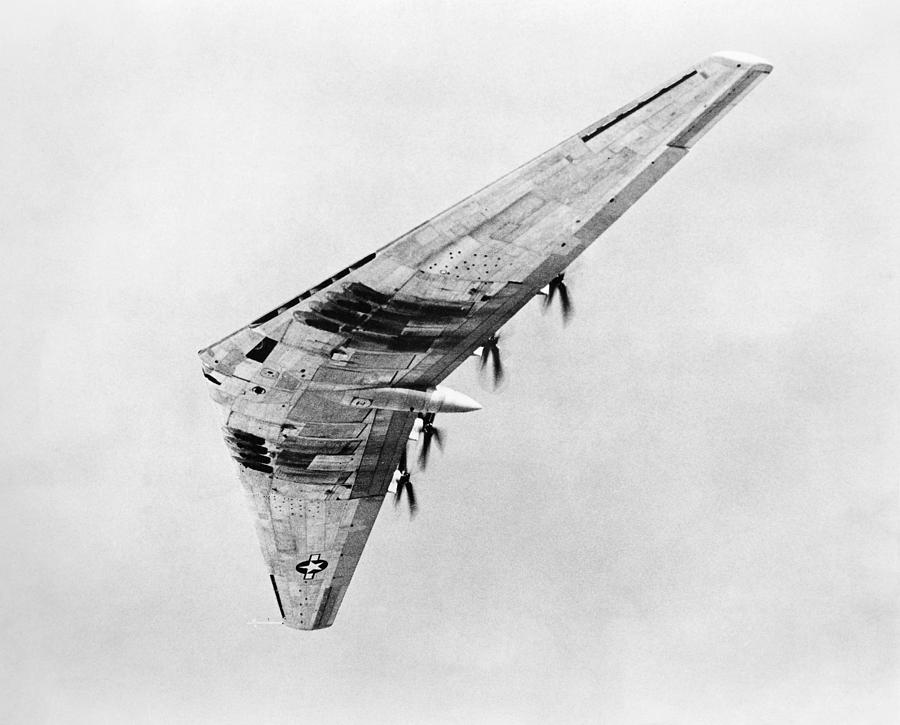 Flying Wing Xb-35 Aircraft Photograph by Granger