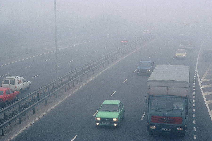 Fog On The M4 Motorway At Heston Photograph by Jerry Mason/science Photo Library