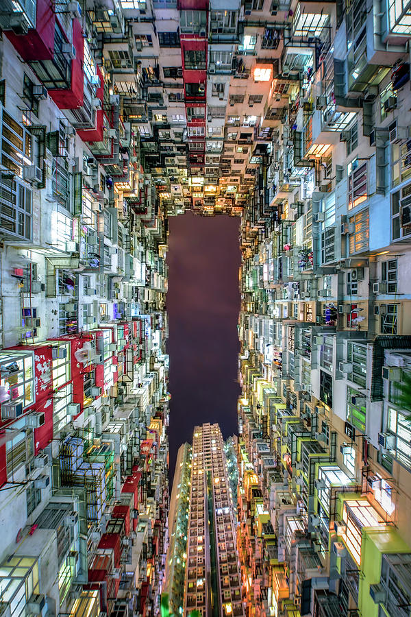 Fok Cheong Building, Hong Kong Photograph by Mr.banyat Manakijlap