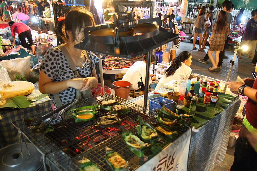 Chiang Photograph - Food Vendors - Night Street Market - Chiang Mai Thailand - 01135 by DC Photographer