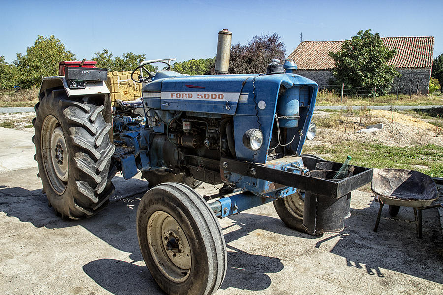 Ford 5000 Tractor Photograph by Georgia Clare