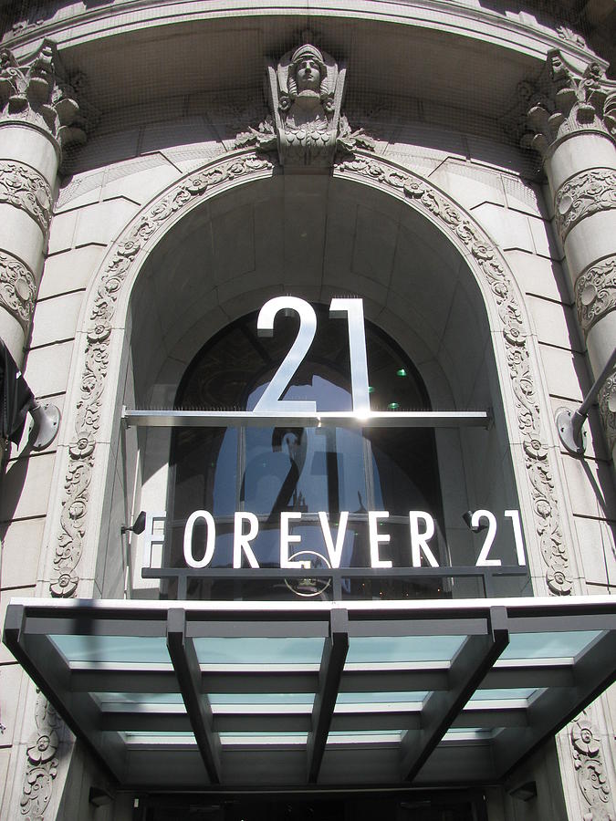 Forever 21 Photograph by Alfred Ng